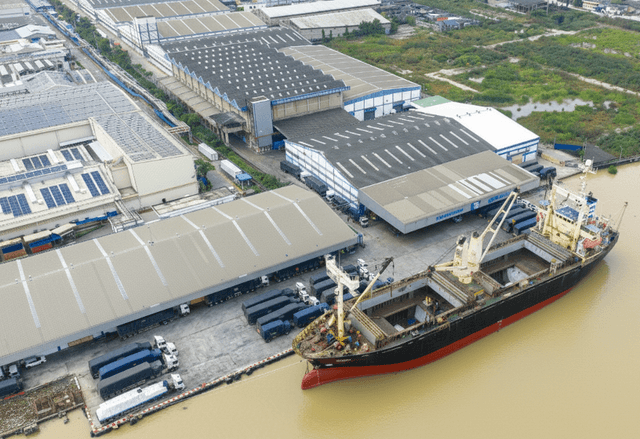 การขนส่งสินค้าทางเรือ